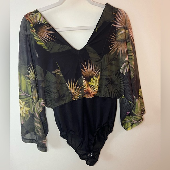Doce Trama Floral Blouse Bodysuit - Picture 1 of 8